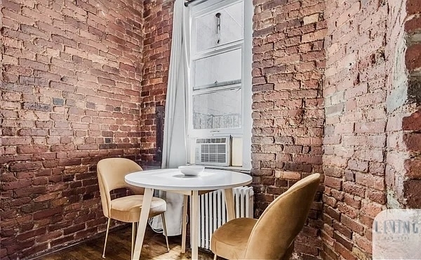 57 Thompson Street - Photo 2