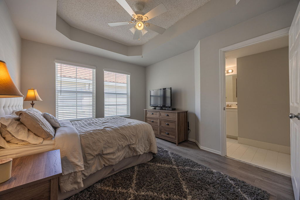 2412 Tuscany Way - Photo 10