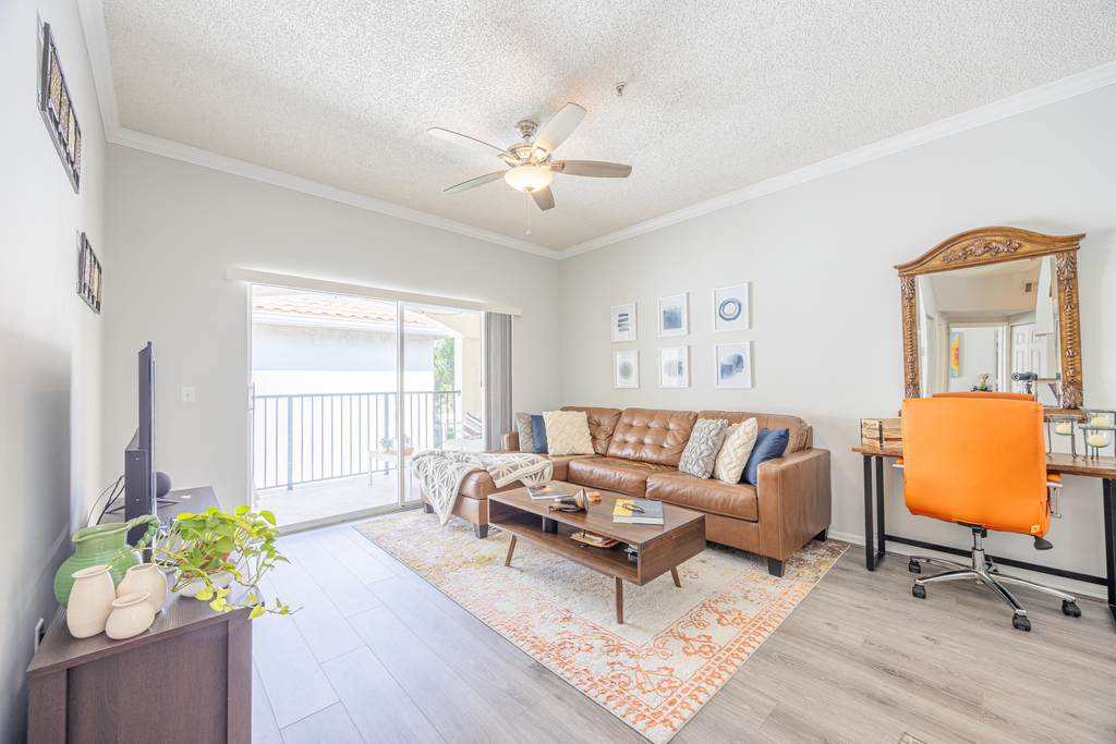 2412 Tuscany Way - Photo 4