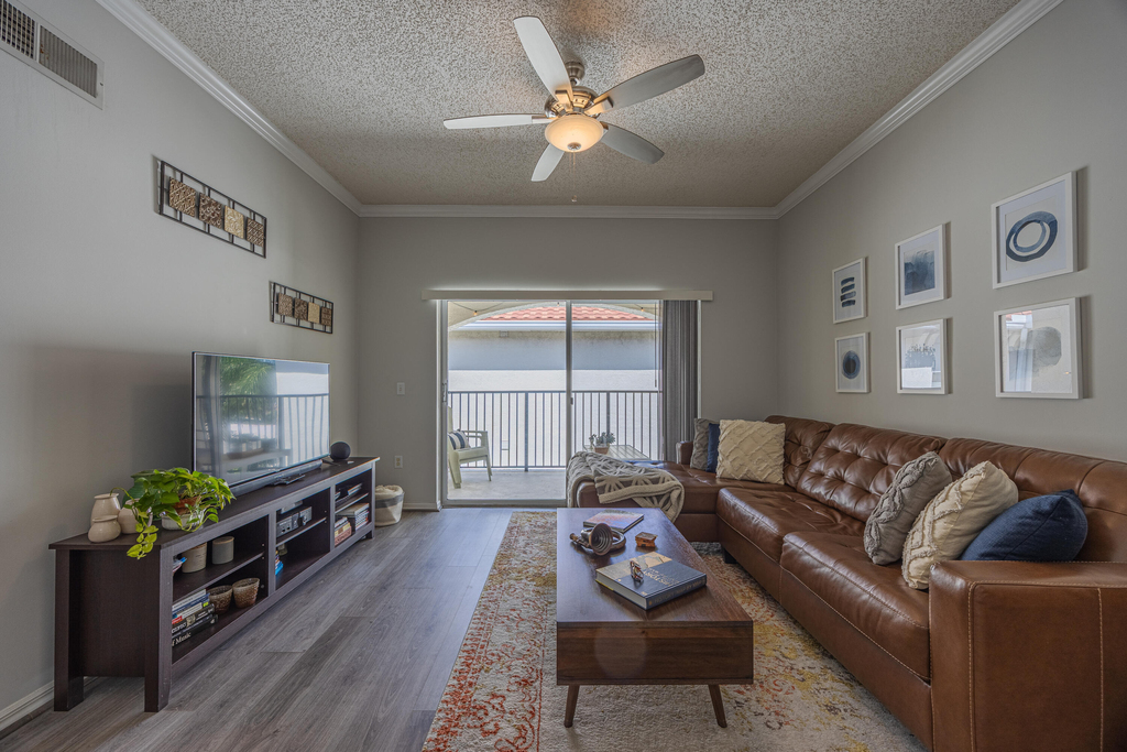 2412 Tuscany Way - Photo 3