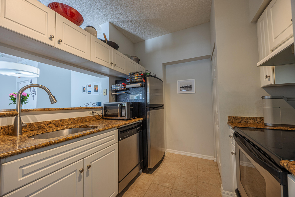 2412 Tuscany Way - Photo 7