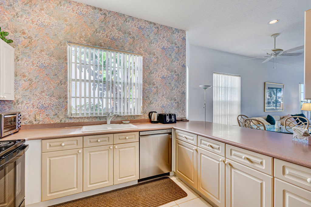 919 Augusta Pointe Drive - Photo 15