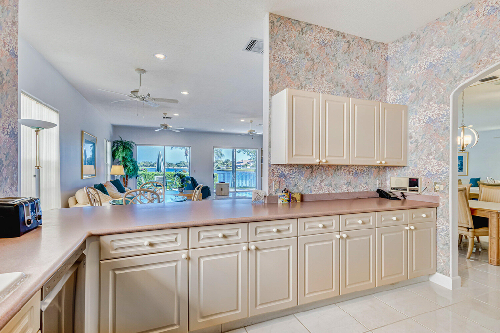 919 Augusta Pointe Drive - Photo 16