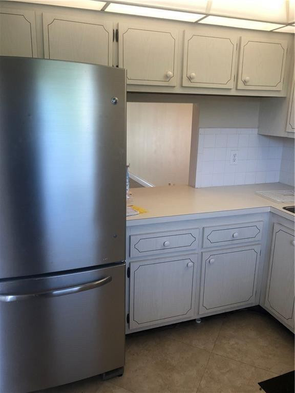 1005 Country Club Drive - Photo 2