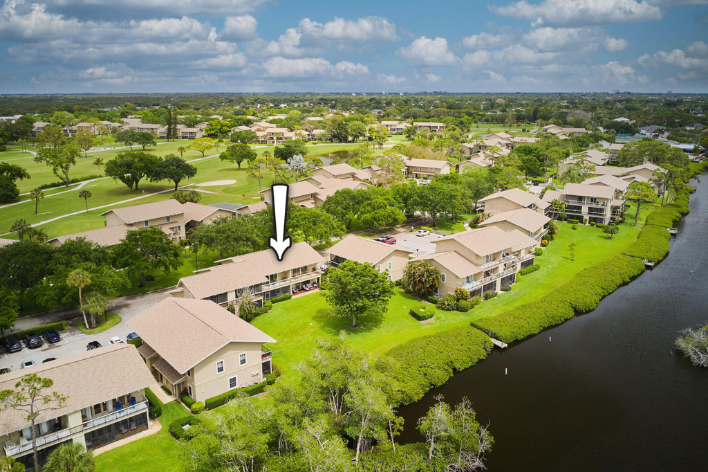 9130 Se Riverfront Terrace - Photo 1