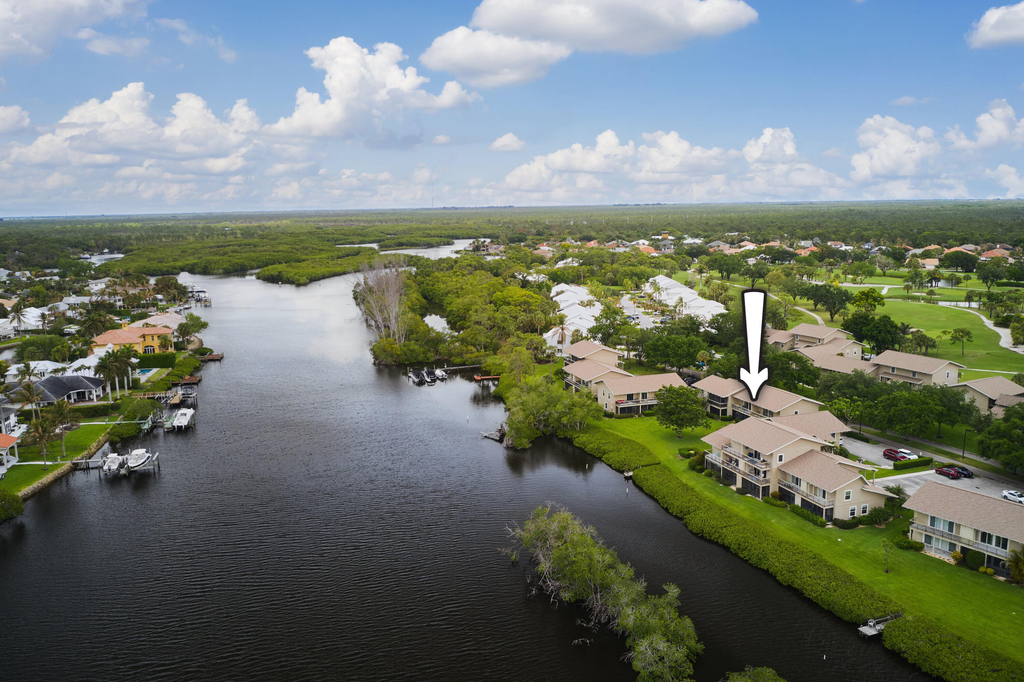 9130 Se Riverfront Terrace - Photo 0