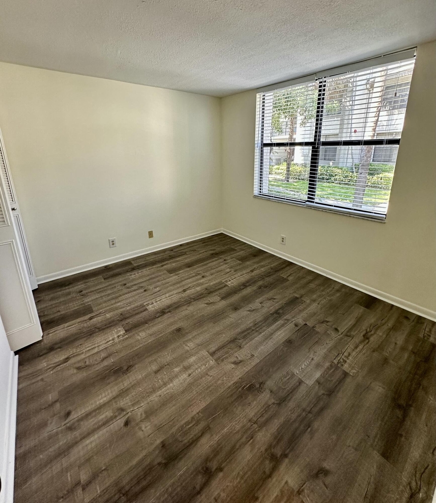 1250 S Military Trail - Photo 13