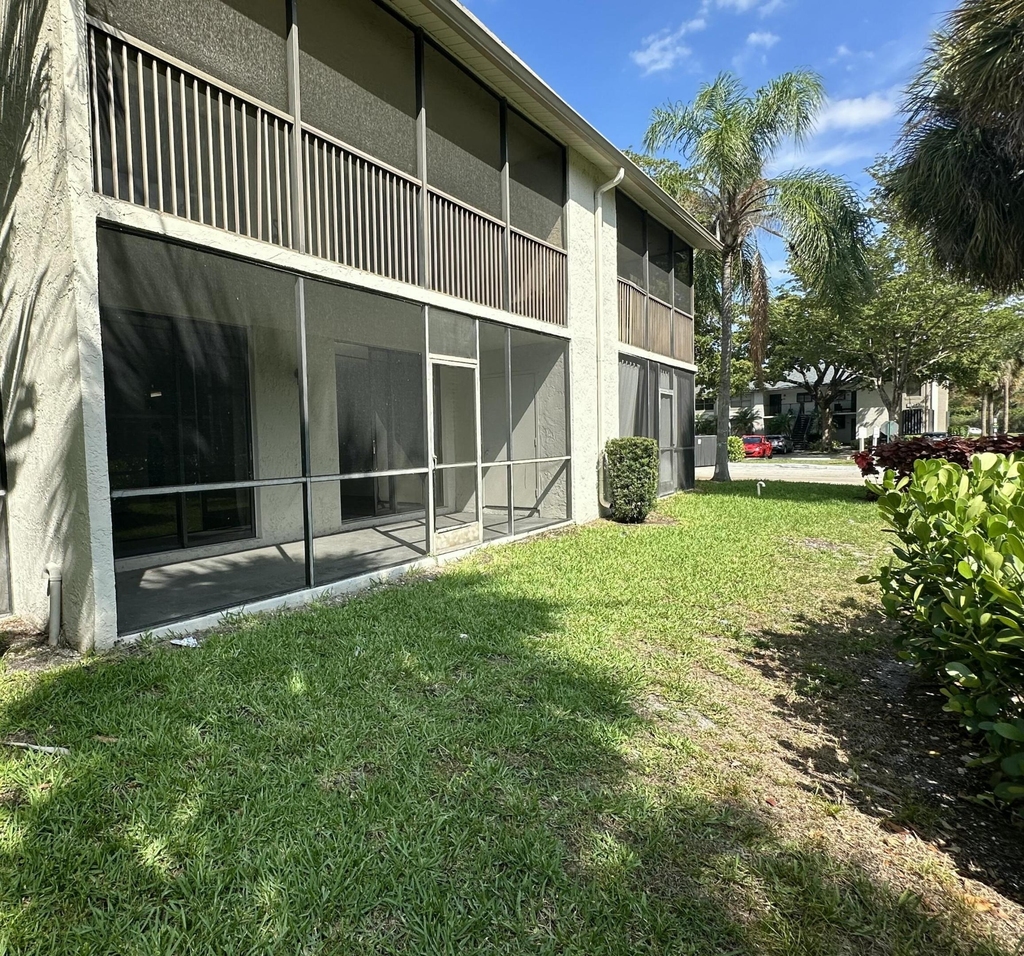 1250 S Military Trail - Photo 25