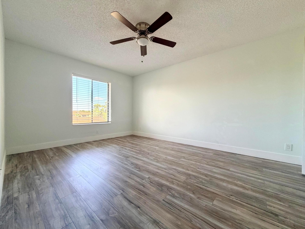 616 Sea Pine Way Way - Photo 9