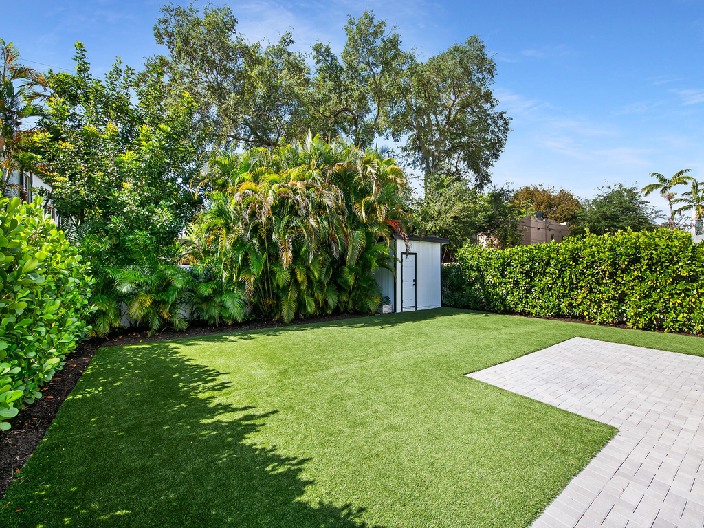 1508 Ne 6th Street - Photo 2