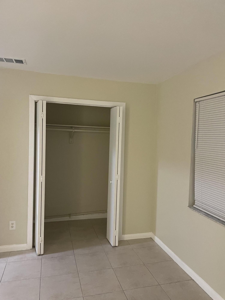701 5th Street - Photo 4