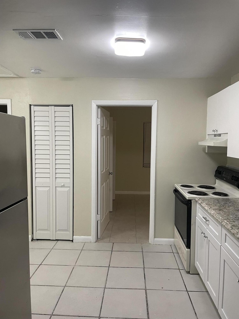 701 5th Street - Photo 8