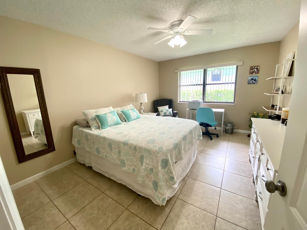 1127 E Seminole Avenue - Photo 10
