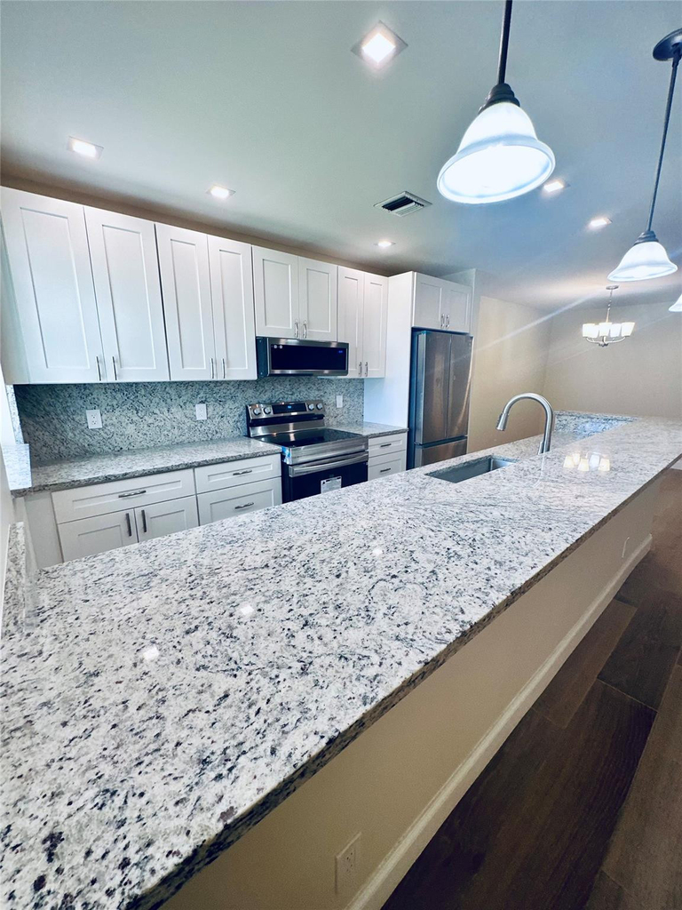 14676 Canalview Drive - Photo 3