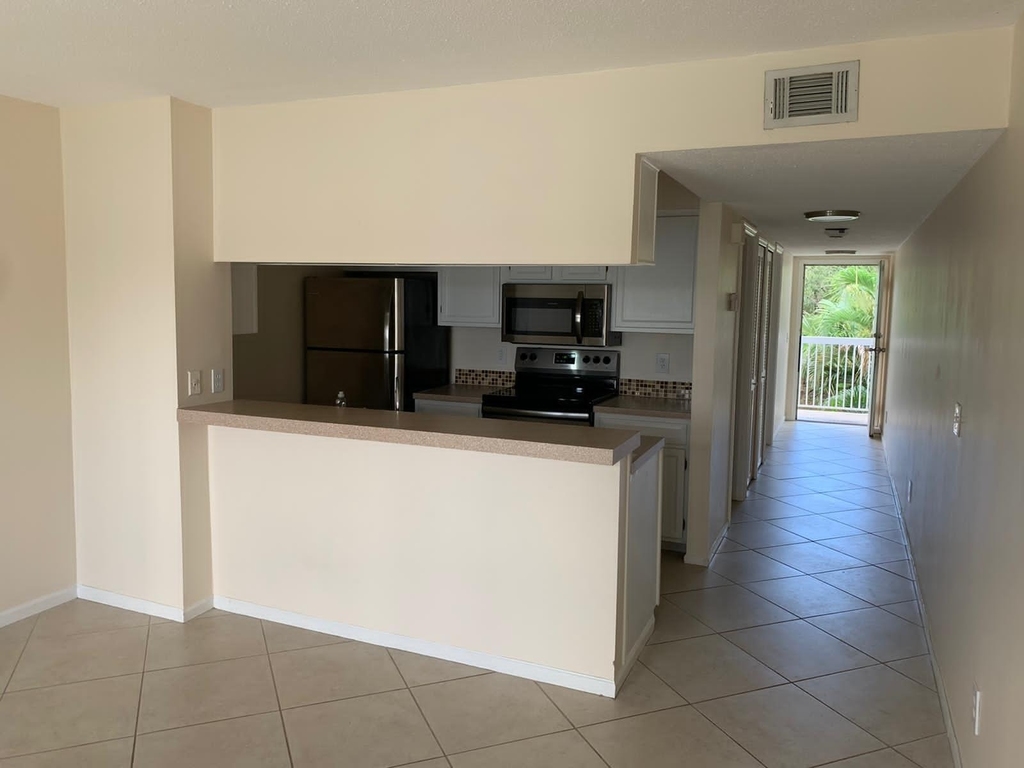 293 Cypress Point Drive - Photo 3
