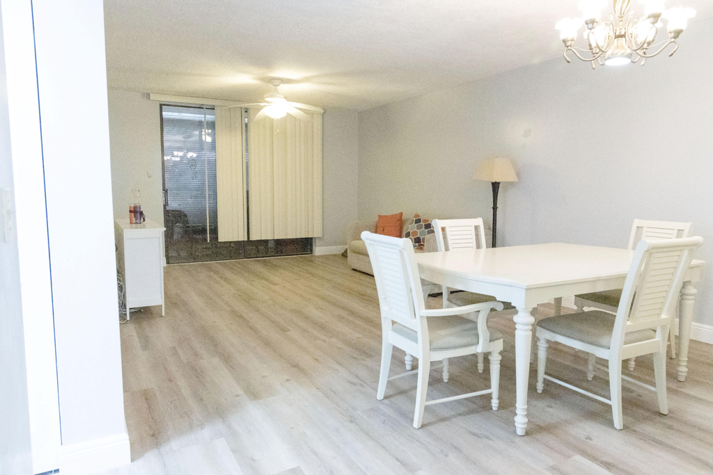 2851 Somerset Drive - Photo 6