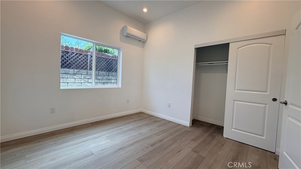 656 E I - Photo 5