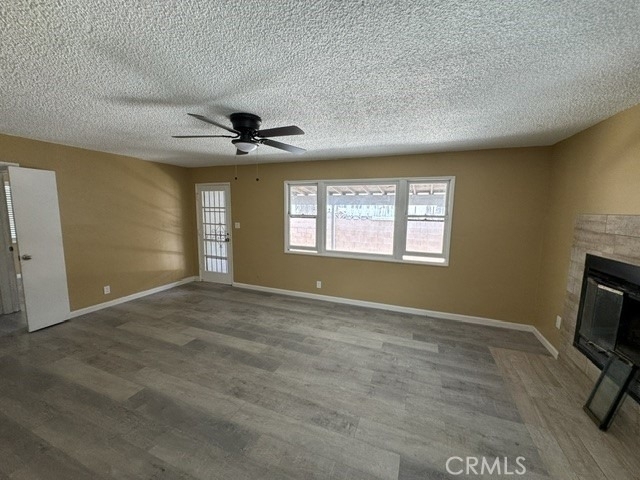 419 Angela - Photo 5