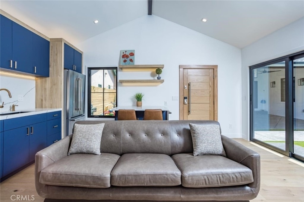 4627 Ethel Ave - Photo 17