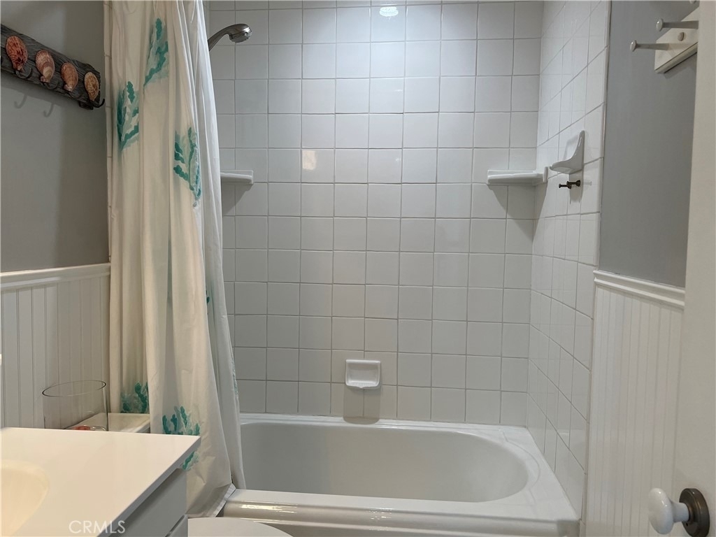 665 The Village - Photo 19