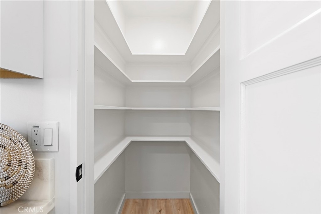 267 Olive - Photo 6