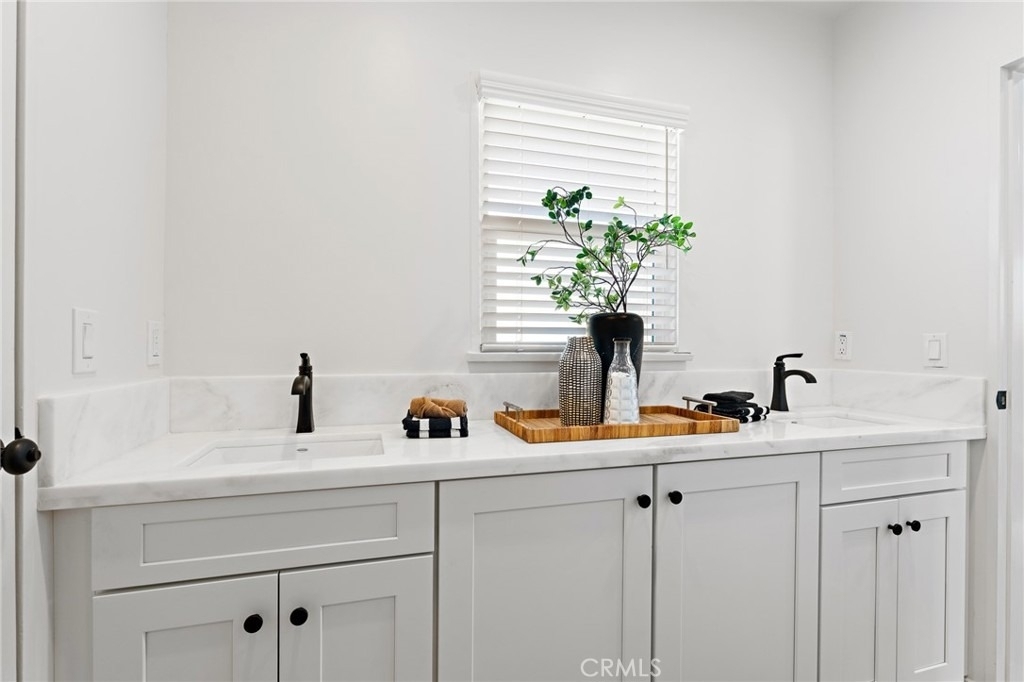 267 Olive - Photo 14