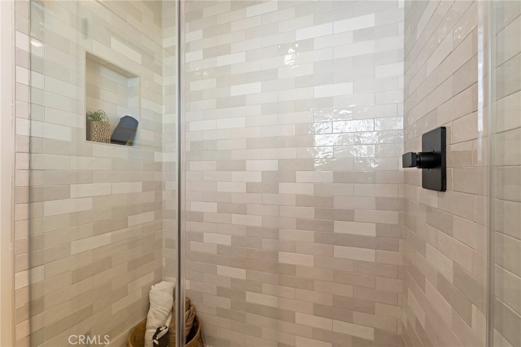267 Olive - Photo 15
