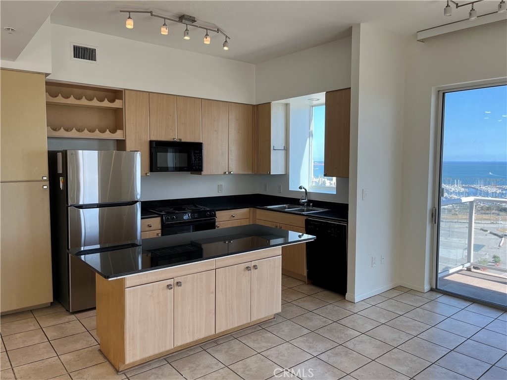 388 E Ocean - Photo 7