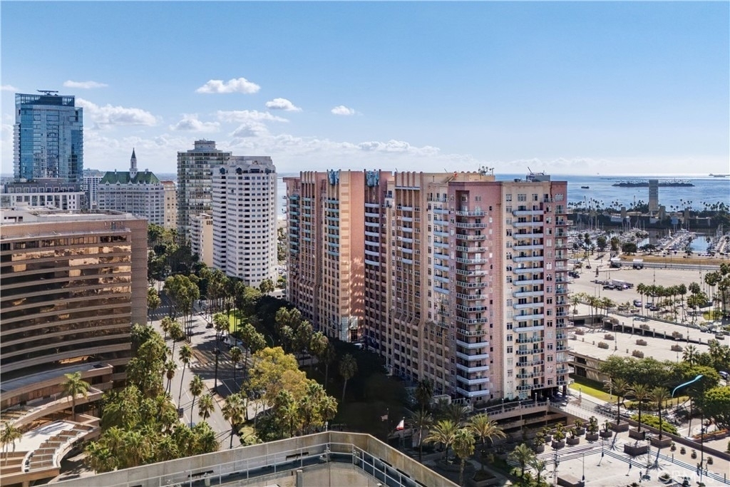 388 E Ocean - Photo 5