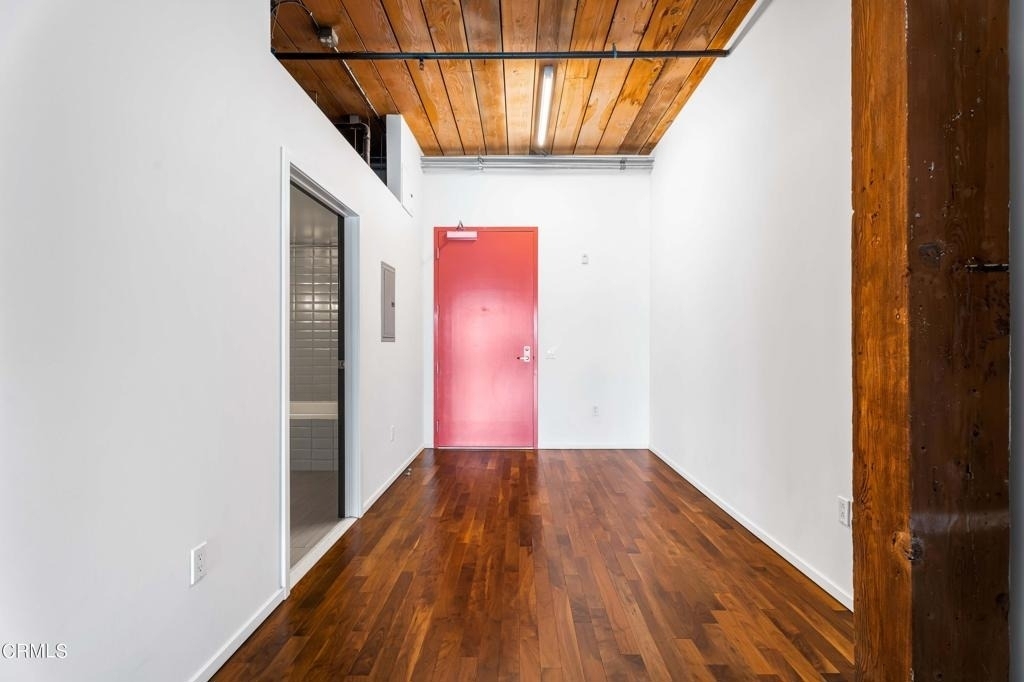 530 S Hewitt Street - Photo 13