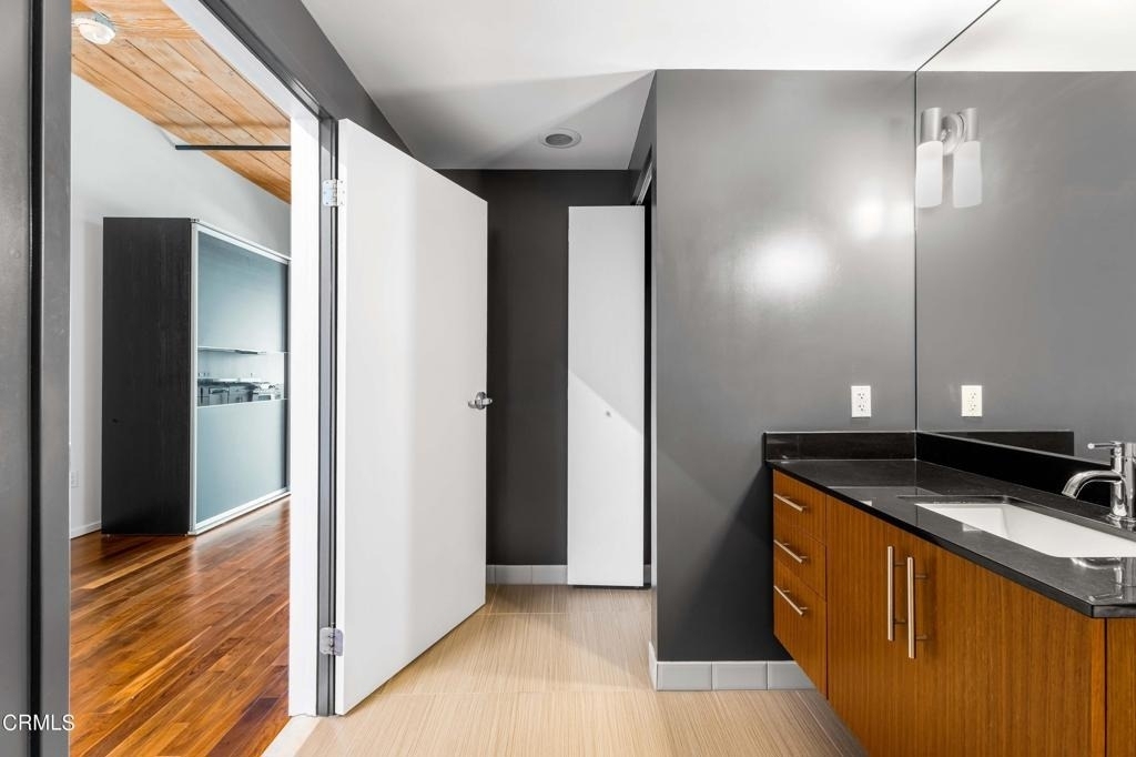 530 S Hewitt Street - Photo 14