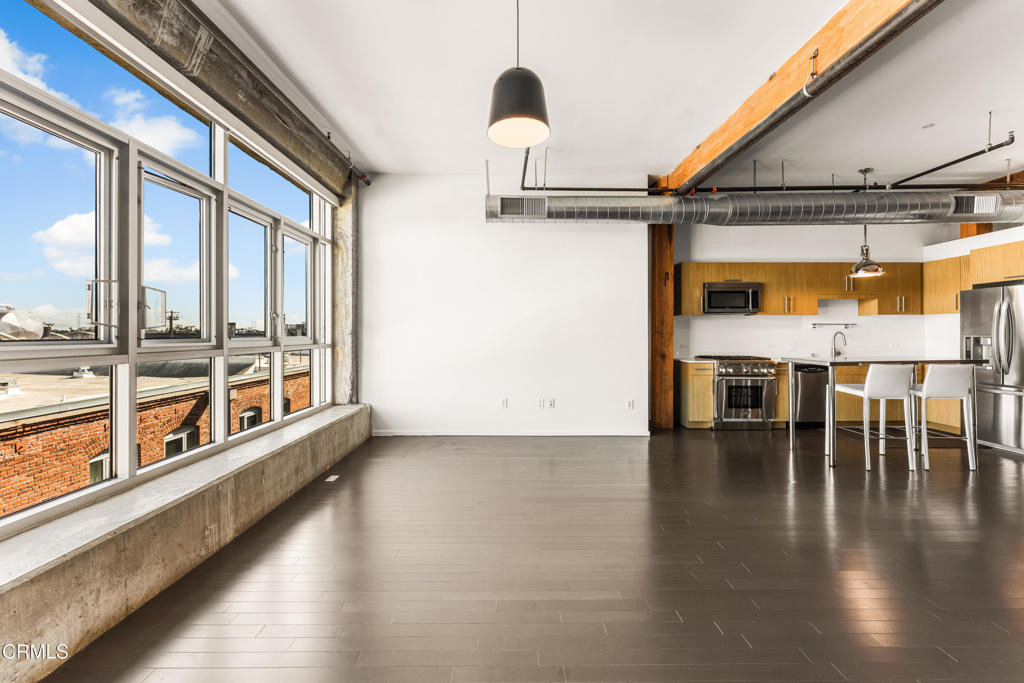 530 S Hewitt Street - Photo 21