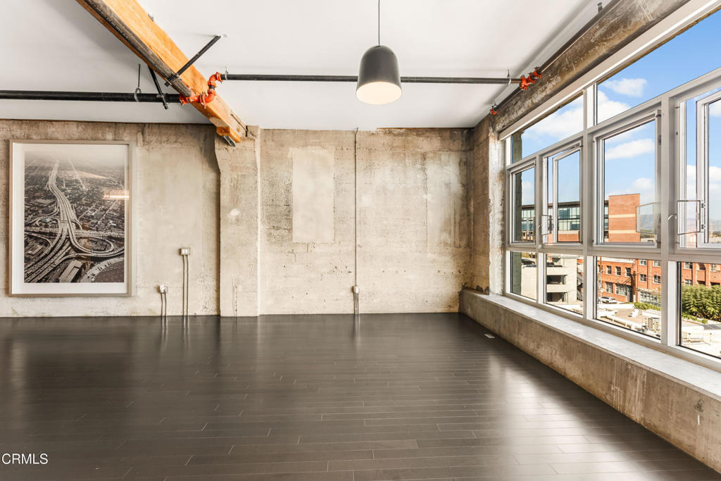 530 S Hewitt Street - Photo 23