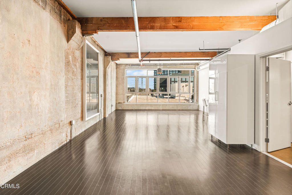 530 S Hewitt Street - Photo 13