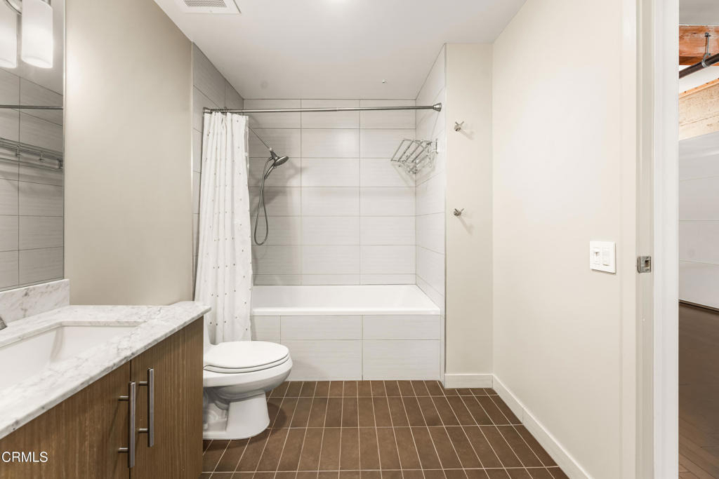 530 S Hewitt Street - Photo 12