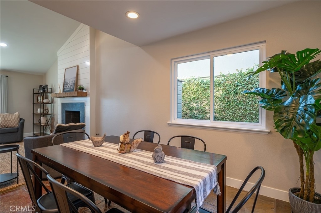 409 W Sierra - Photo 7
