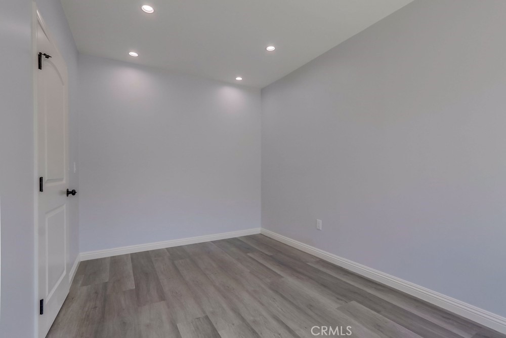 1260 E Turin Avenue - Photo 8