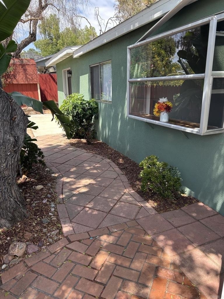 8621 Willow - Photo 3