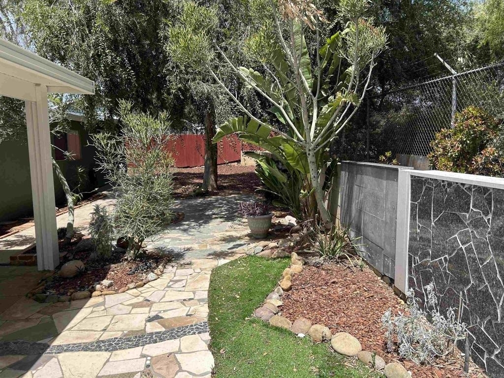 8621 Willow - Photo 5