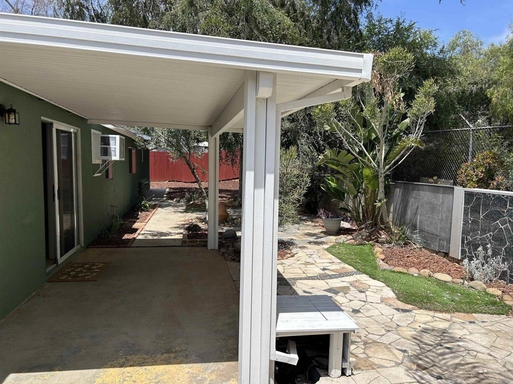 8621 Willow - Photo 6