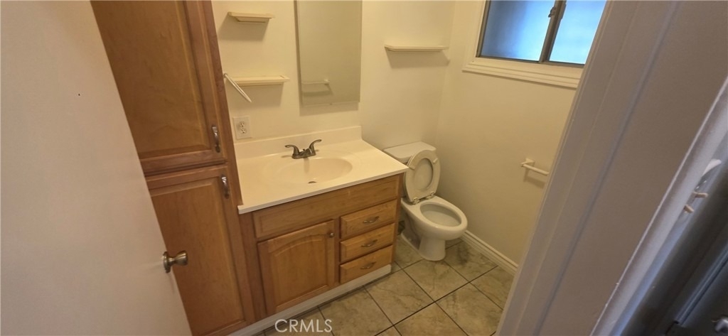 7815 Mango Avenue - Photo 4
