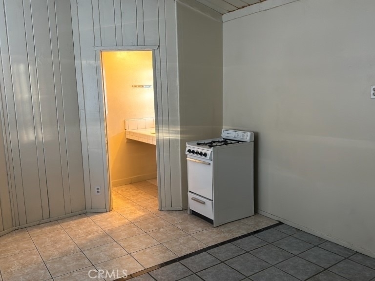 14301 Frontage Road - Photo 8