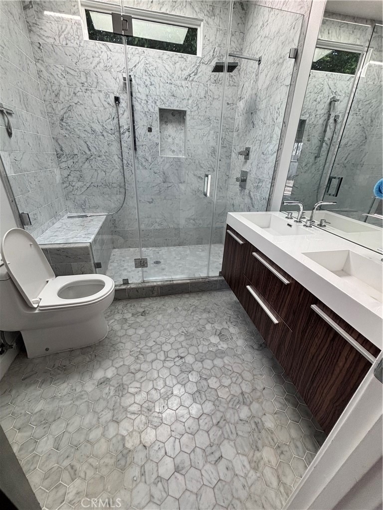 1009 Palms - Photo 1