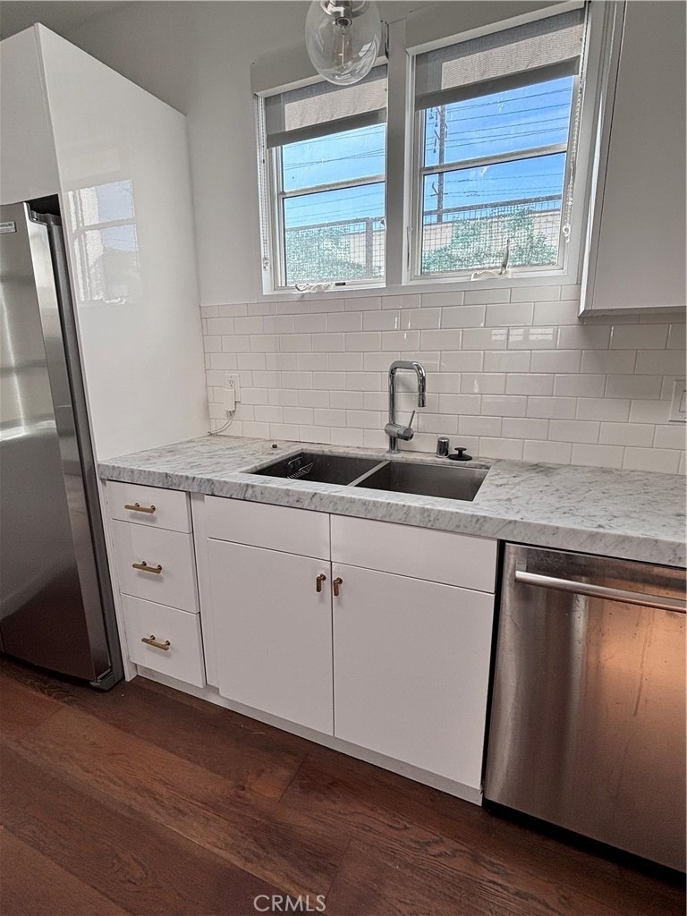 1009 Palms - Photo 10