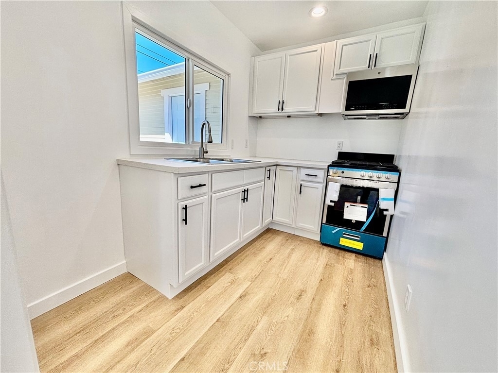910 Acacia Avenue - Photo 17