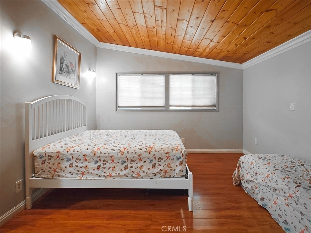 6217 Avon Avenue - Photo 2