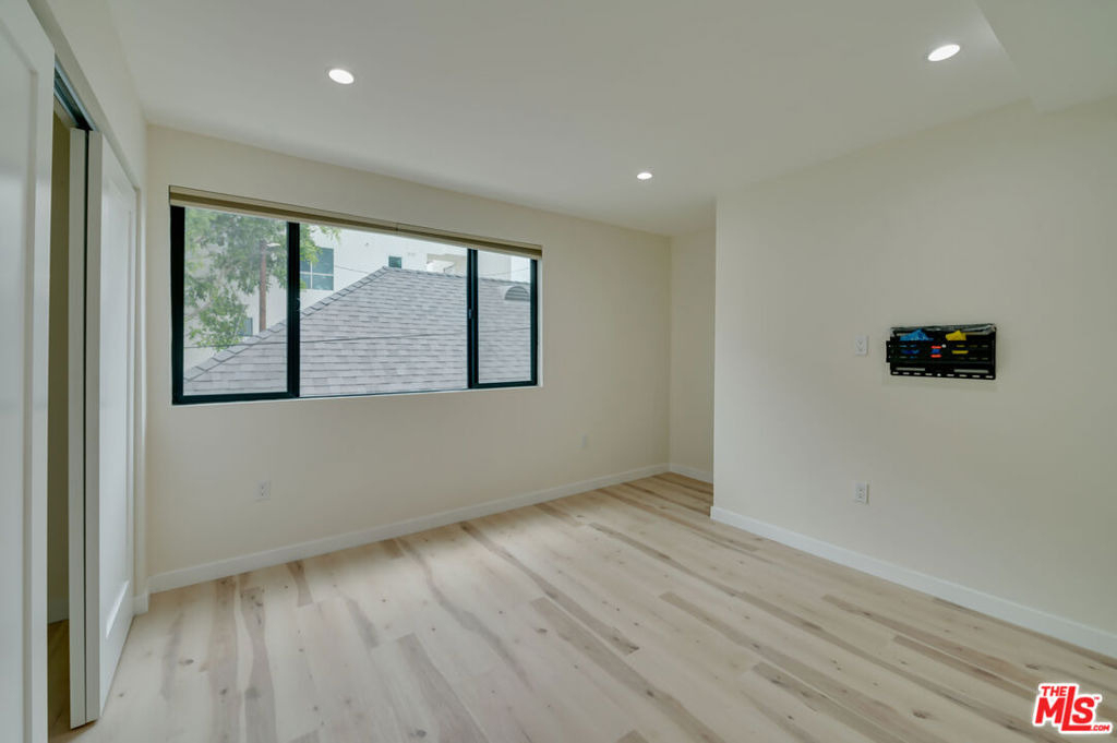 928 N San Vicente Boulevard - Photo 8