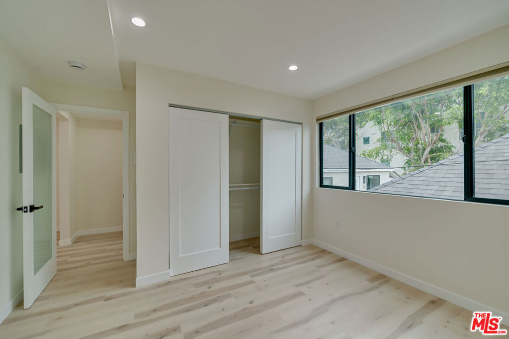 928 N San Vicente Boulevard - Photo 10
