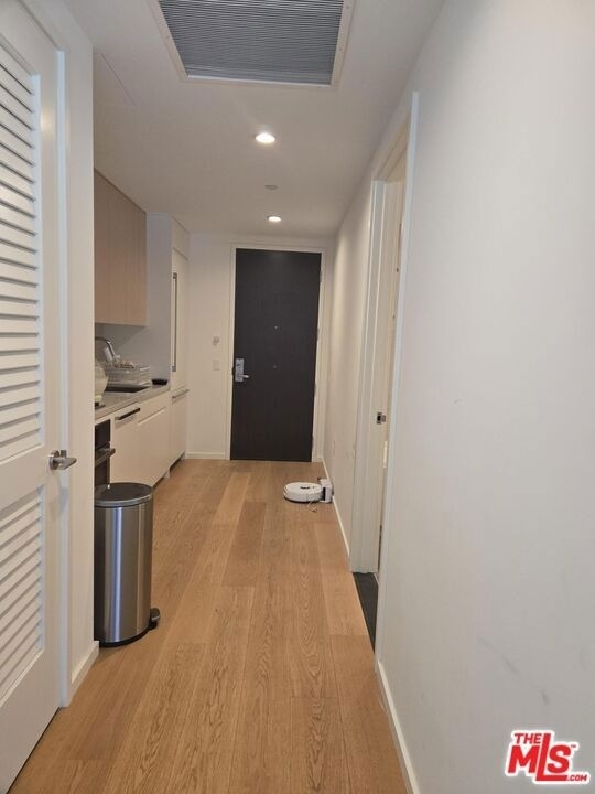 877 Francisco Street - Photo 4