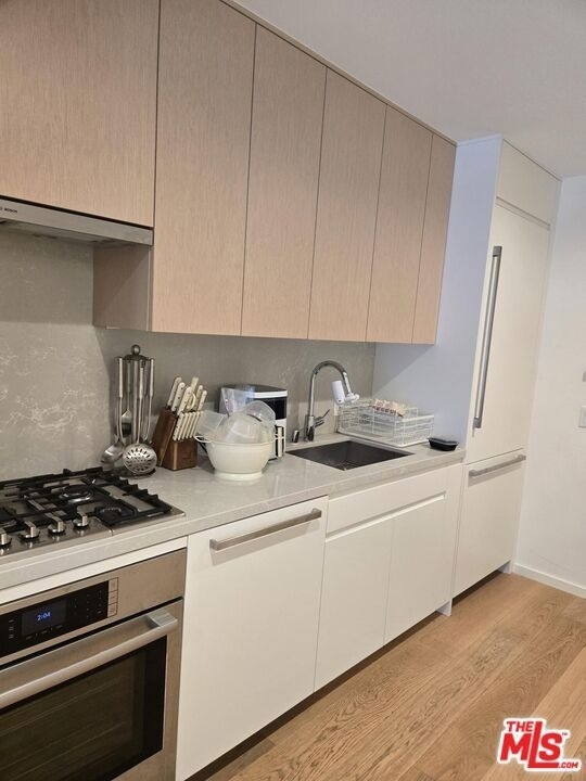 877 Francisco Street - Photo 1
